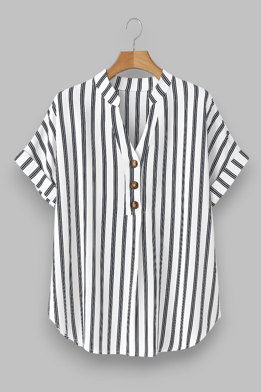 Salla™ | Plus-koko Blouse Raitamaisilla Hihoilla ja Napilla