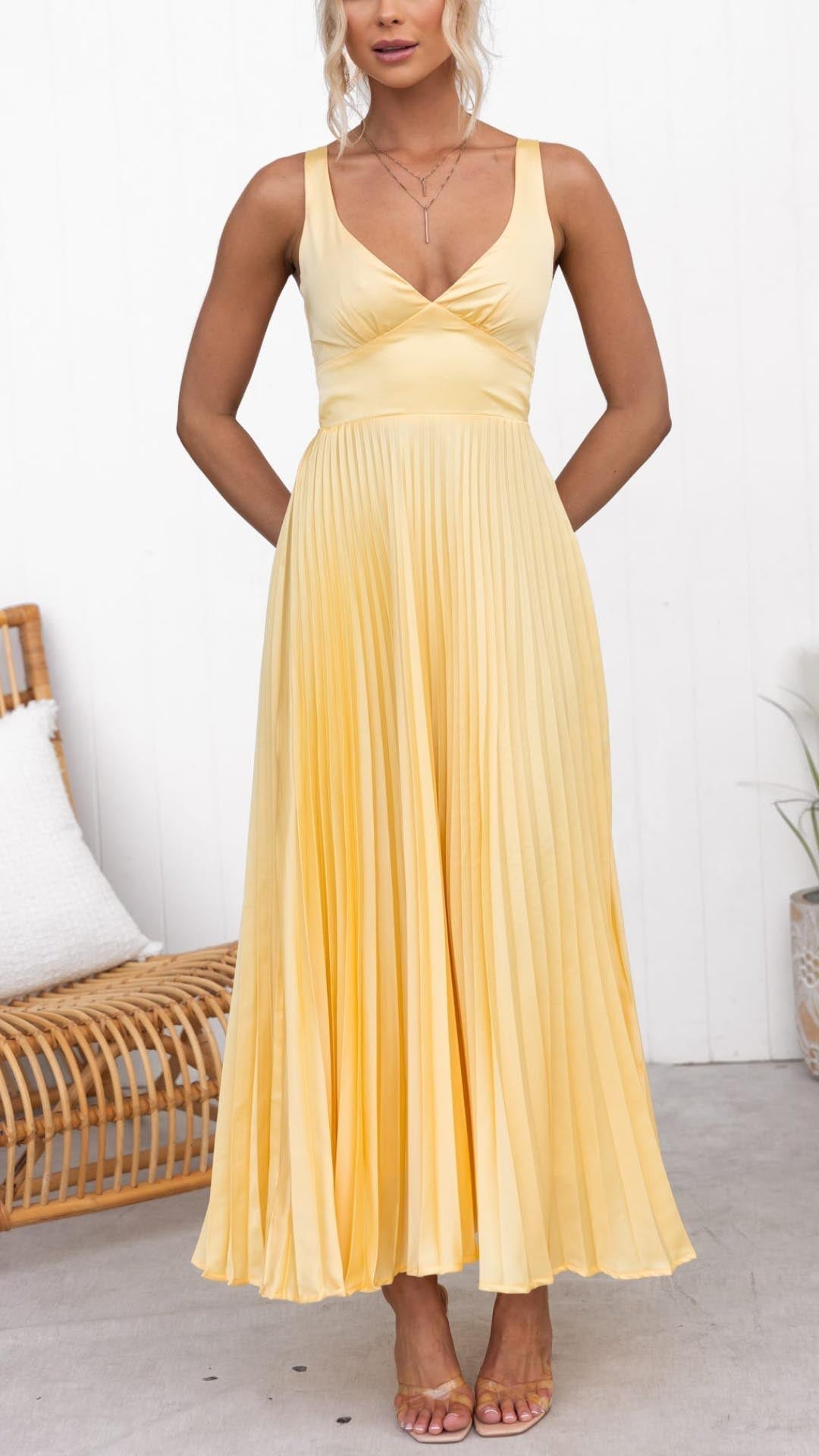 Aada™ | Elegantti maxi-mekko V-aukolla